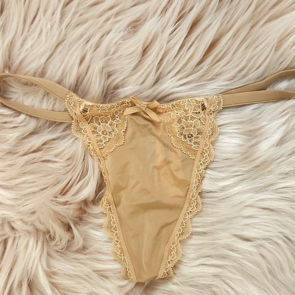 Brand New VICTORIA'S SECRET DREAM ANGELS G-STRING-S